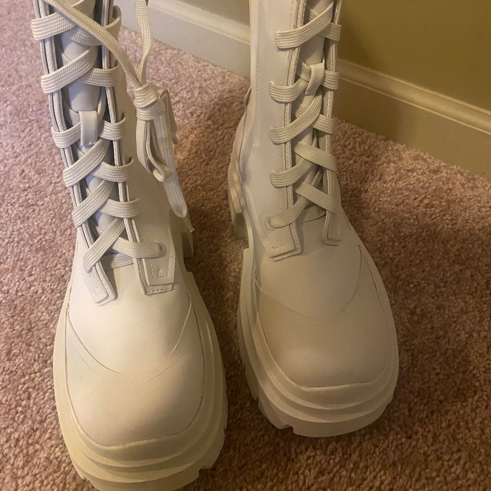 BRAND NEW ZARA BOOTS